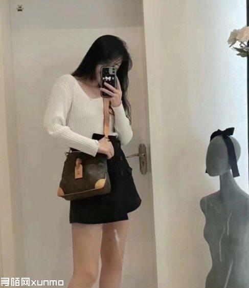 ��Ů����