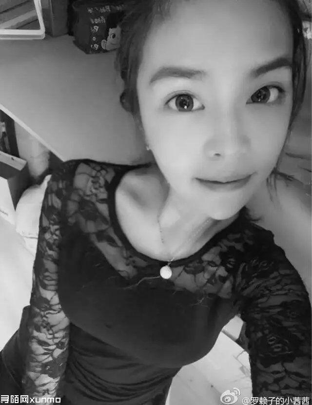 �����Ը���������Ů����