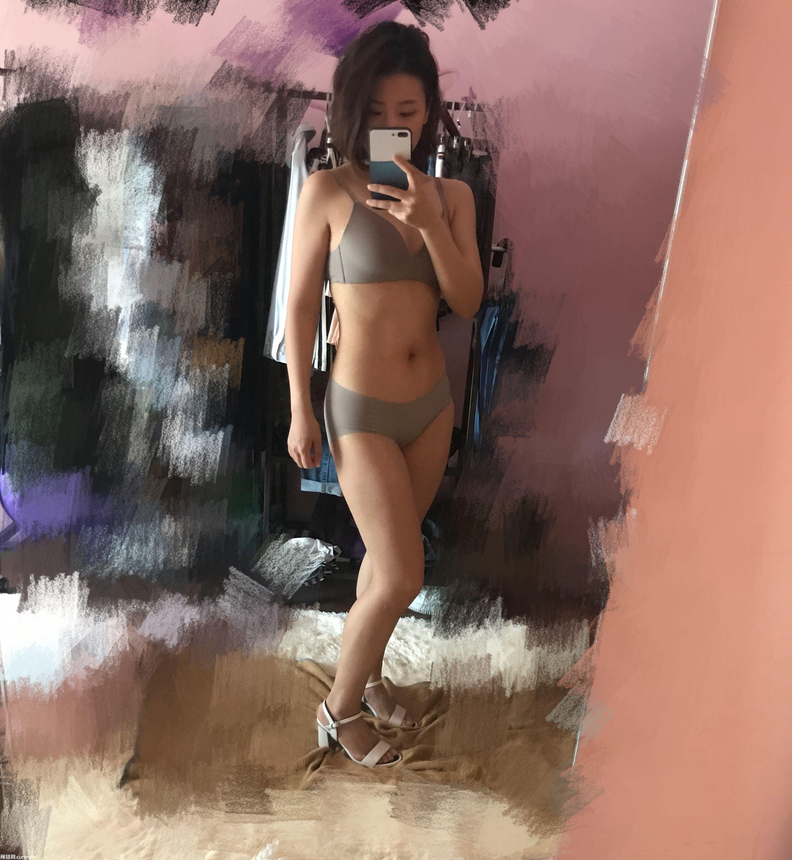 ֻΪ�ı���ʵ���� ������ �б�����Ƭ