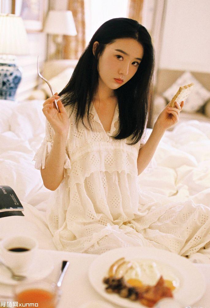 ����ѧ����Ů�����